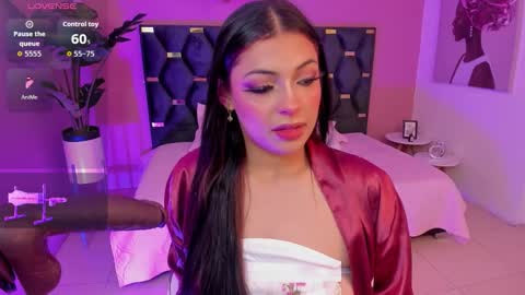 Snapshot of micki__ chatting on October 20, 12:16 pm Micki online show from October 20, 12:16 pm