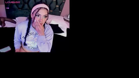 Snapshot of micki__ chatting on October 30, 11:55 am Micki online show from October 30, 11:55 am