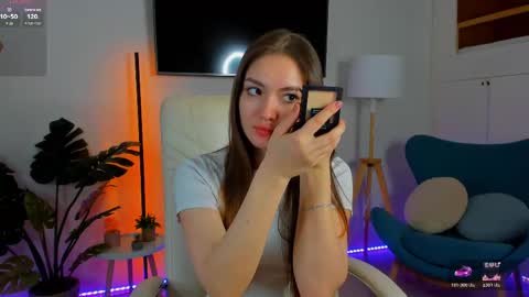 micky___love online show from April 20, 7:04 pm