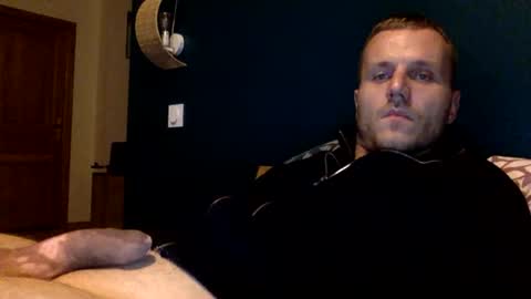 mickylove67 online show from October 21, 9:15 pm