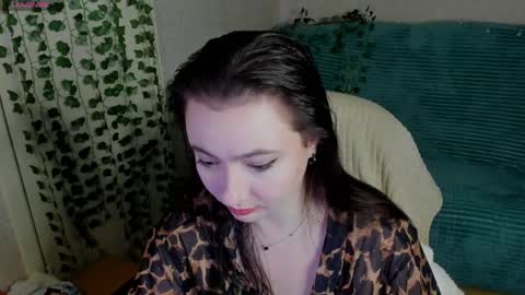 Snapshot of mickywood chatting on June 8, 6:19 pm Micky online show from June 8, 6:19 pm