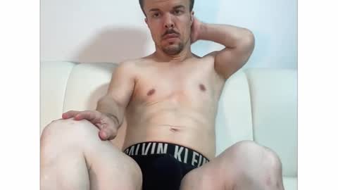 Aaron online show from October 11, 2:00 am