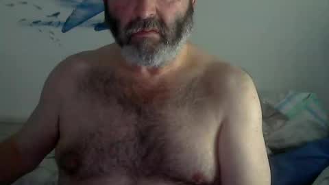 Snapshot of midhir chatting on January 31, 8:01 pm kike online show from January 31, 8:01 pm