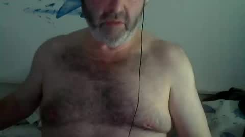 Snapshot of midhir chatting on February 5, 10:22 pm kike online show from February 5, 10:22 pm