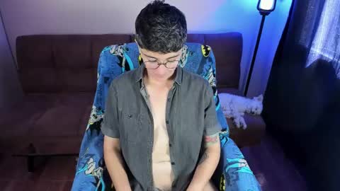 Blue online show from February 26, 3:22 pm