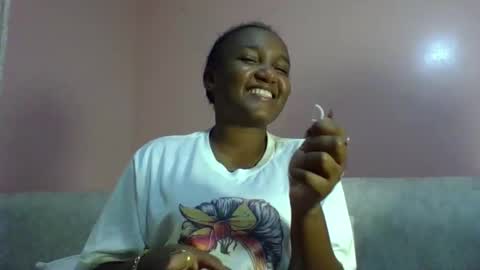 Snapshot of midnight_sexy chatting on June 4, 10:27 pm midnight_sexy online show from June 4, 10:27 pm