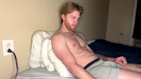 SexyLatinaCouple online show from December 21, 12:01 pm