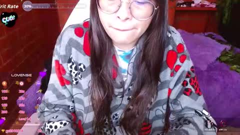 Snapshot of midoriquinn chatting on October 2, 2:35 pm Midori 7u7 online show from October 2, 2:35 pm