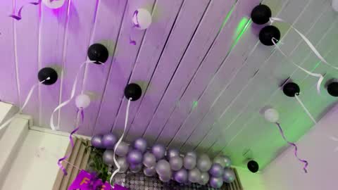 Snapshot of midory_ chatting on November 13, 4:55 am midory_ online show from November 13, 4:55 am