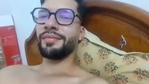 Snapshot of midoumas1 chatting on September 16, 8:32 pm Sam online show from September 16, 8:32 pm