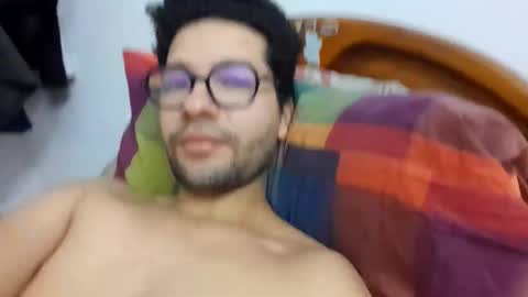 Snapshot of midoumas1 chatting on November 30, 3:49 pm Sam online show from November 30, 3:49 pm