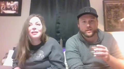 midwestlovers1990 online show from November 10, 3:49 am