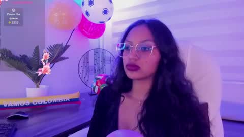 Snapshot of miel_ambar chatting on July 2, 9:54 pm miel_ambar online show from July 2, 9:54 pm