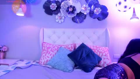 Snapshot of miel_ambar chatting on July 11, 7:38 pm miel_ambar online show from July 11, 7:38 pm