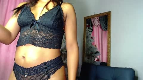 Snapshot of mielsquirt chatting on December 23, 11:36 am mielsquirt online show from December 23, 11:36 am