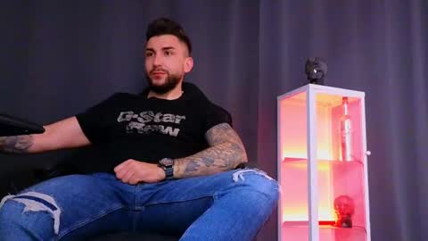 MightyAaron online show from February 14, 2:39 am