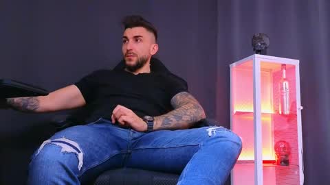 MightyAaron online show from February 21, 1:22 pm