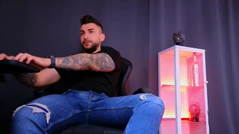 MightyAaron online show from February 26, 4:36 am