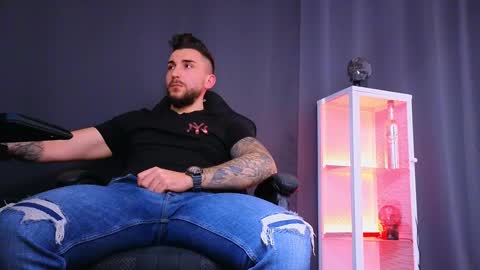 MightyAaron online show from February 26, 10:58 am