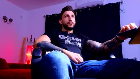 MightyAaron online show from September 25, 2:04 am