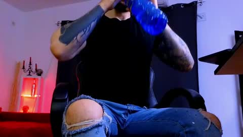 MightyAaron online show from April 21, 2:51 am