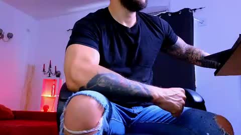 MightyAaron online show from June 28, 3:23 am