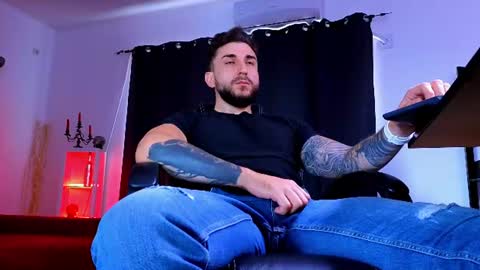 MightyAaron online show from July 25, 8:56 am