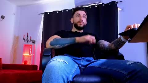MightyAaron online show from July 26, 4:53 am