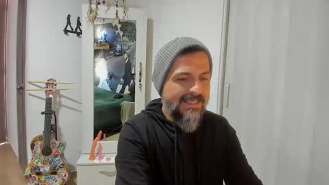 Miguel Angel online show from June 1, 1:35 pm