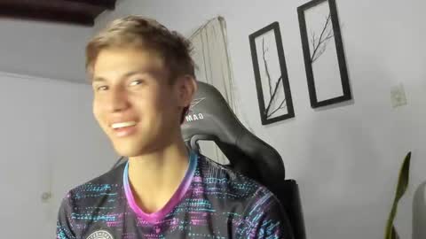 Miguel Hernandez online show from February 25, 12:14 am