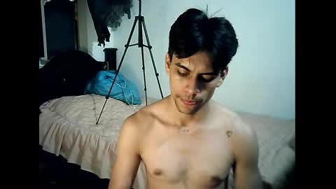 Snapshot of miguelsantos_666 chatting on February 4, 3:45 am Miguel Angel Santos online show from February 4, 3:45 am