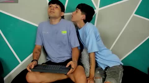 Snapshot of migueyalejo_sweetsex chatting on September 30, 3:22 am migueyalejo sweetsex online show from September 30, 3:22 am