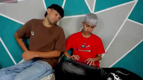 Snapshot of migueyalejo_sweetsex chatting on October 16, 3:07 am migueyalejo sweetsex online show from October 16, 3:07 am