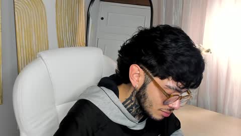 MIHAIL LEROY finally independent model online show from February 5, 2:29 am