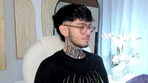 MIHAIL LEROY finally independent model online show from March 7, 10:54 pm