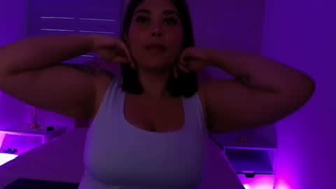 Snapshot of miia_01_ chatting on November 8, 11:54 am Mia online show from November 8, 11:54 am