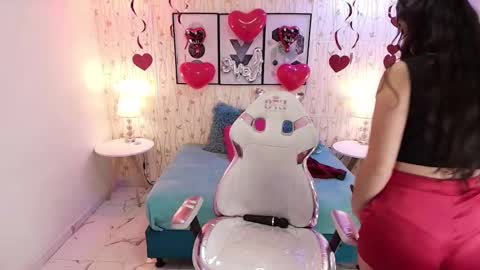 Snapshot of miia_bela chatting on February 15, 6:12 am Miia online show from February 15, 6:12 am