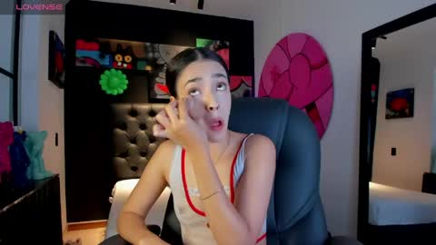 Snapshot of miia_bratz chatting on April 29, 8:26 pm miia_bratz online show from April 29, 8:26 pm