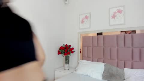 Mia  online show from February 8, 2:04 am