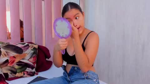 Mia  online show from September 15, 9:42 am