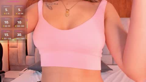 Mia  online show from February 18, 12:12 pm