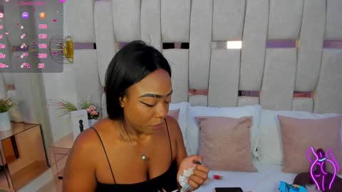 Miia Schwarz  online show from January 18, 8:19 pm