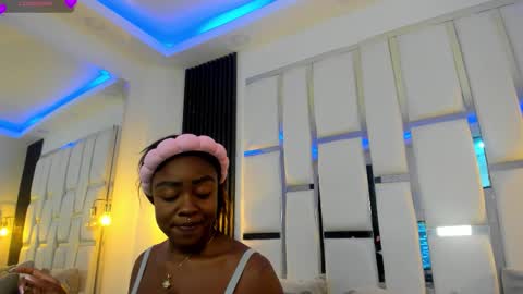 Miia Schwarz  online show from October 2, 9:44 pm