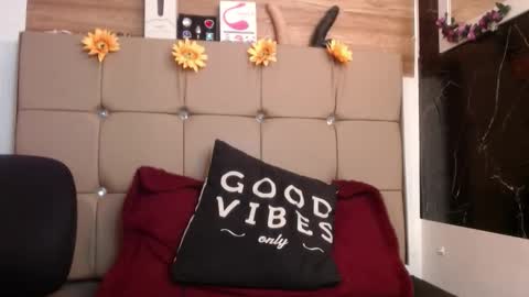 miia online show from February 26, 12:04 pm