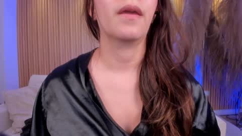 Miia 3 online show from December 20, 5:29 pm