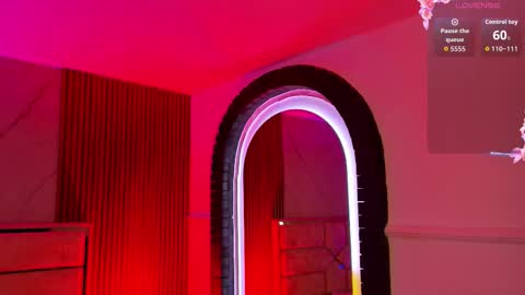 Mia Monroe online show from December 17, 8:15 pm