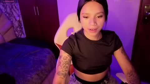 miiaboss online show from April 20, 6:53 pm