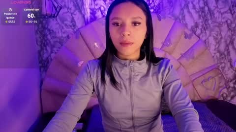 miiaboss online show from April 23, 11:09 am