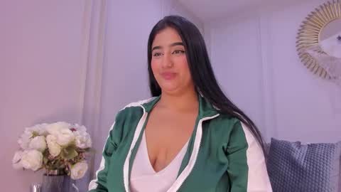 MIAH PARKER online show from November 3, 1:01 pm