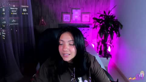 Snapshot of miichael_black chatting on January 26, 4:20 am Michael Black online show from January 26, 4:20 am